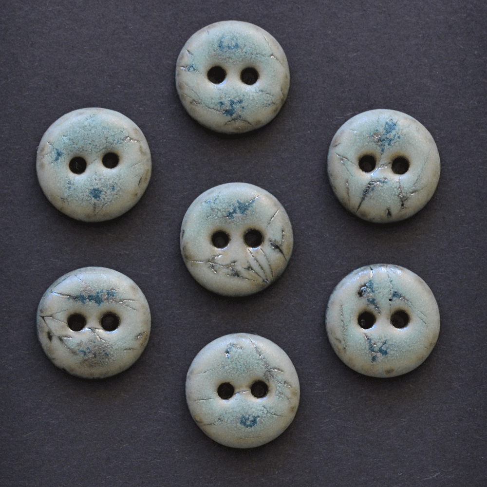 7 pcs 15-16mm ceramic buttons rime ice