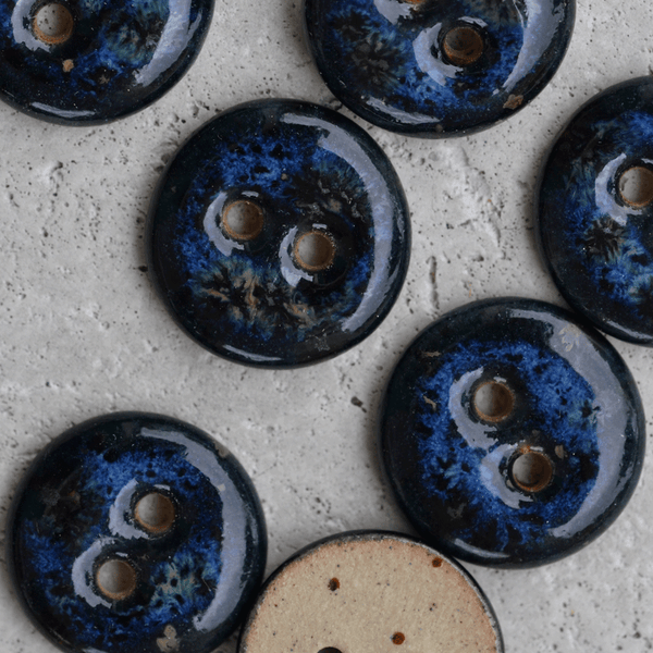 15-16mm Handmade Keramikknöpfe Deep Sea