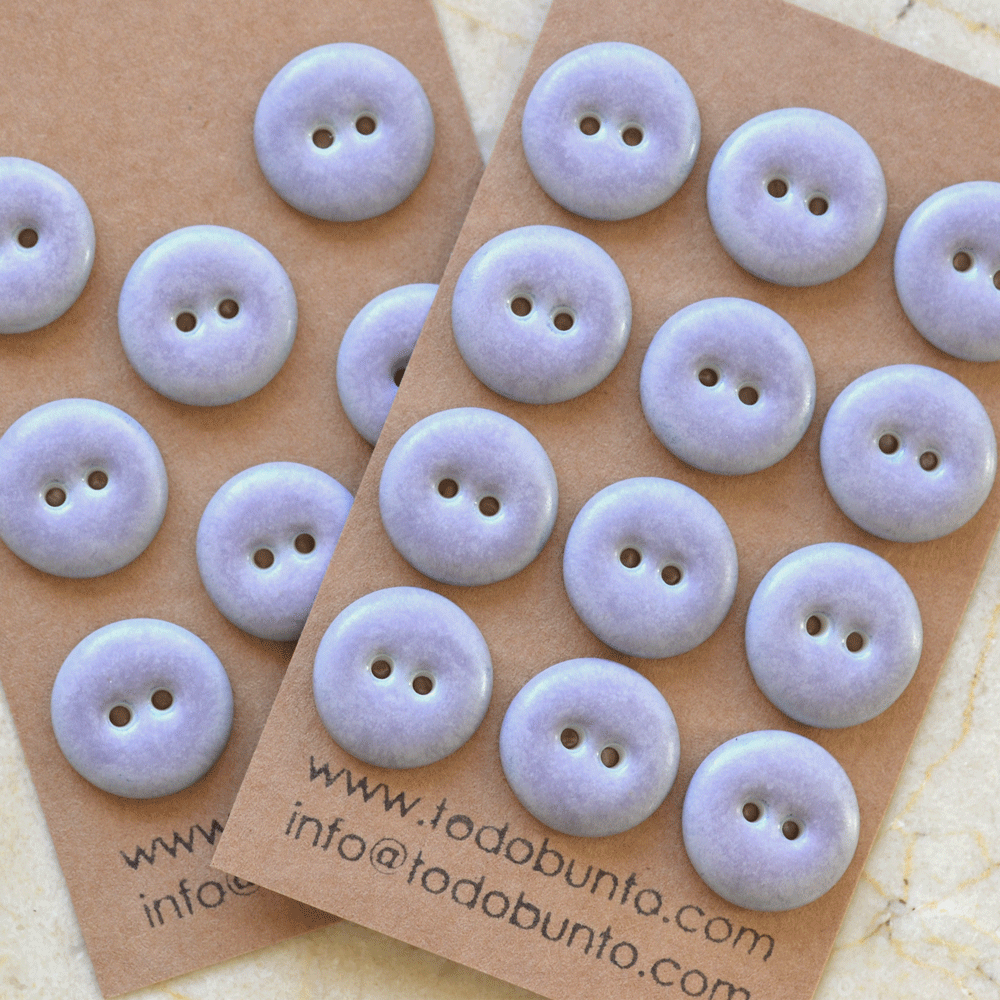17-18mm porcelain buttons matt lilac