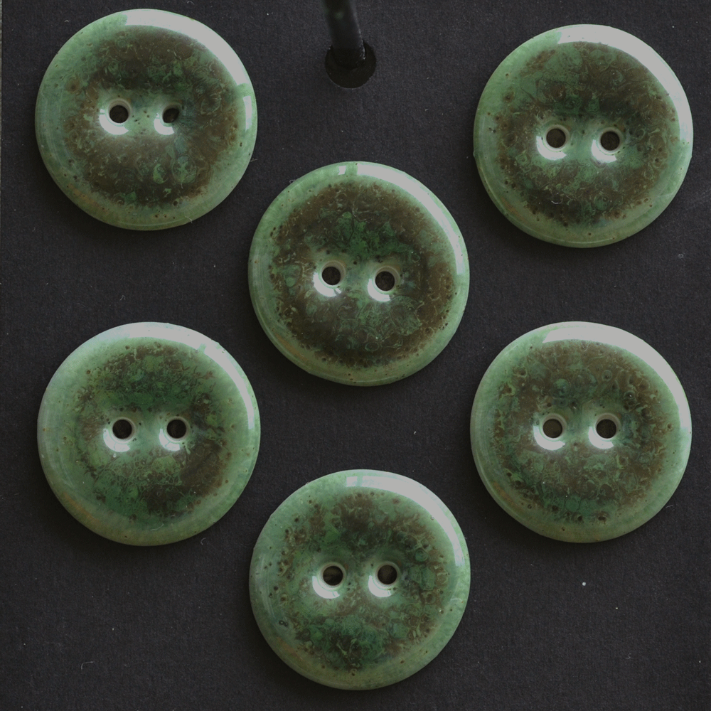 6 pcs. 22-23mm porcelain buttons cactus