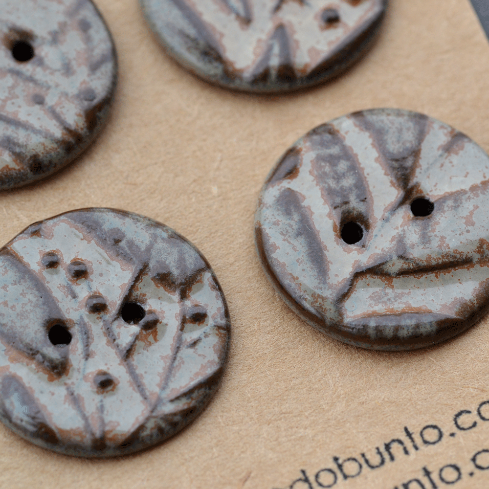 6 pcs. 32mm ceramic buttons autumn