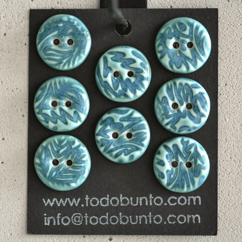 8 pcs. 17-18mm porcelain buttons dusty blue