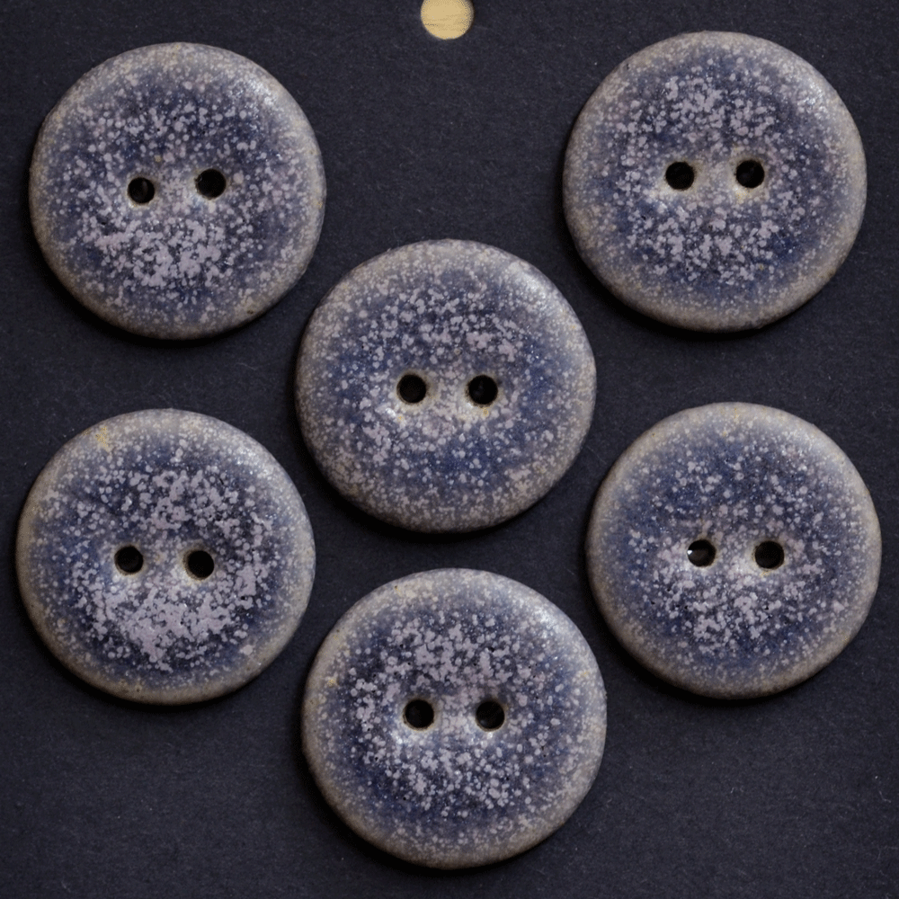 6 pcs. 23mm ceramic buttons purple sugar