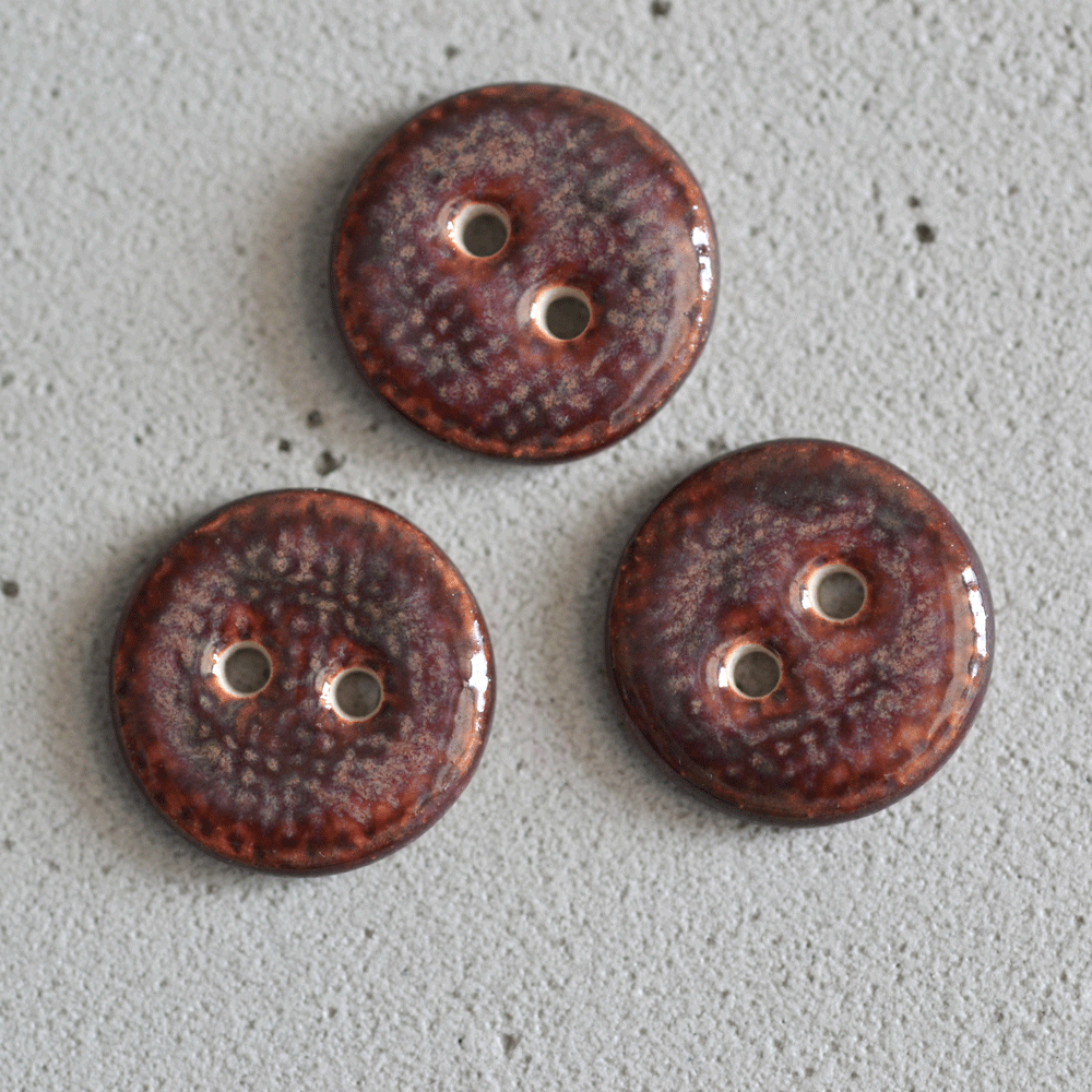 16 mm ceramic buttons plum