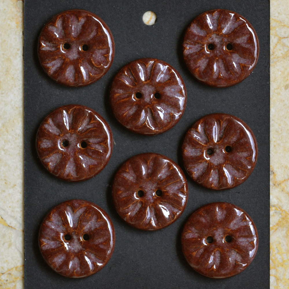 8 pcs. 23mm ceramic buttons flower stamp