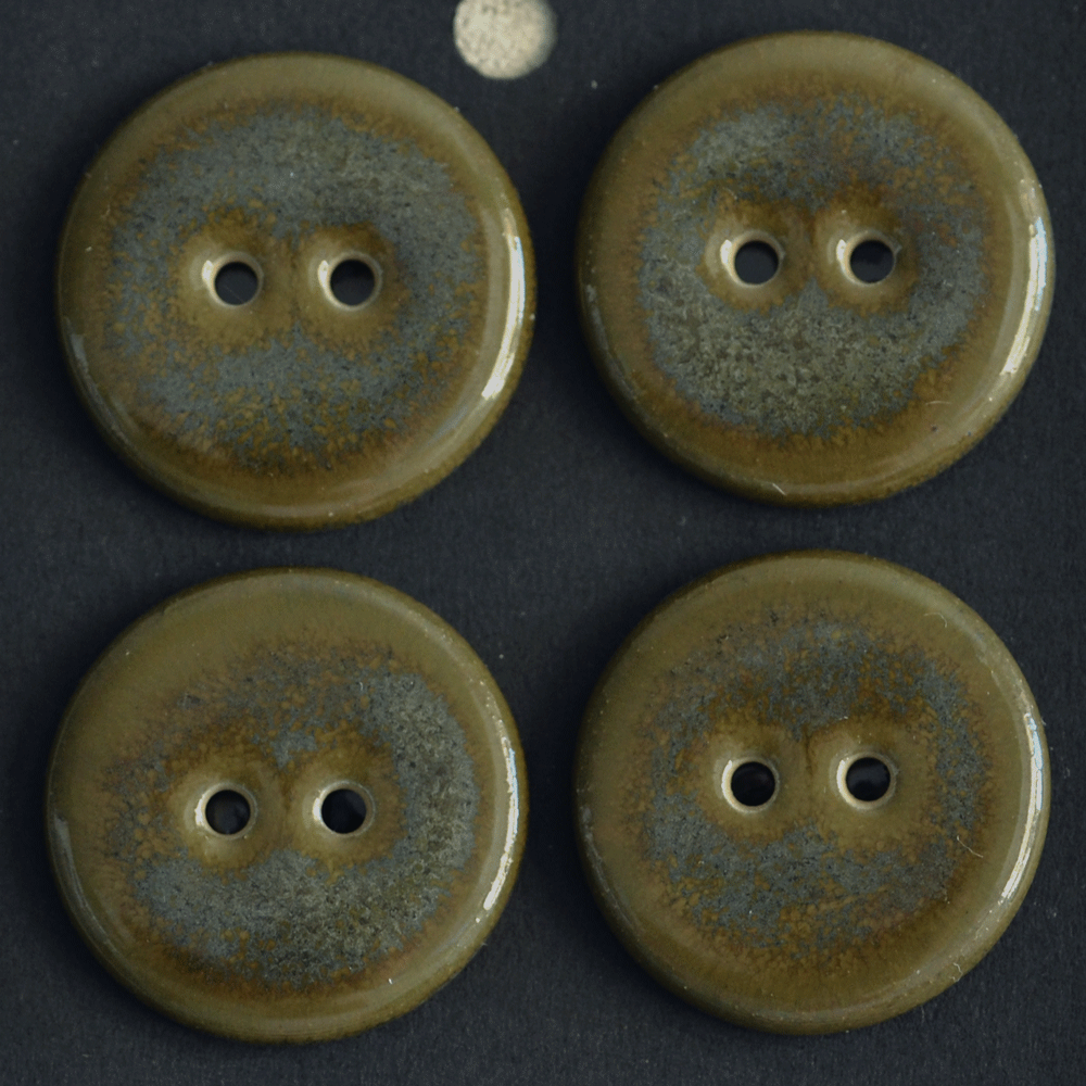 15-16 mm ceramic buttons army green