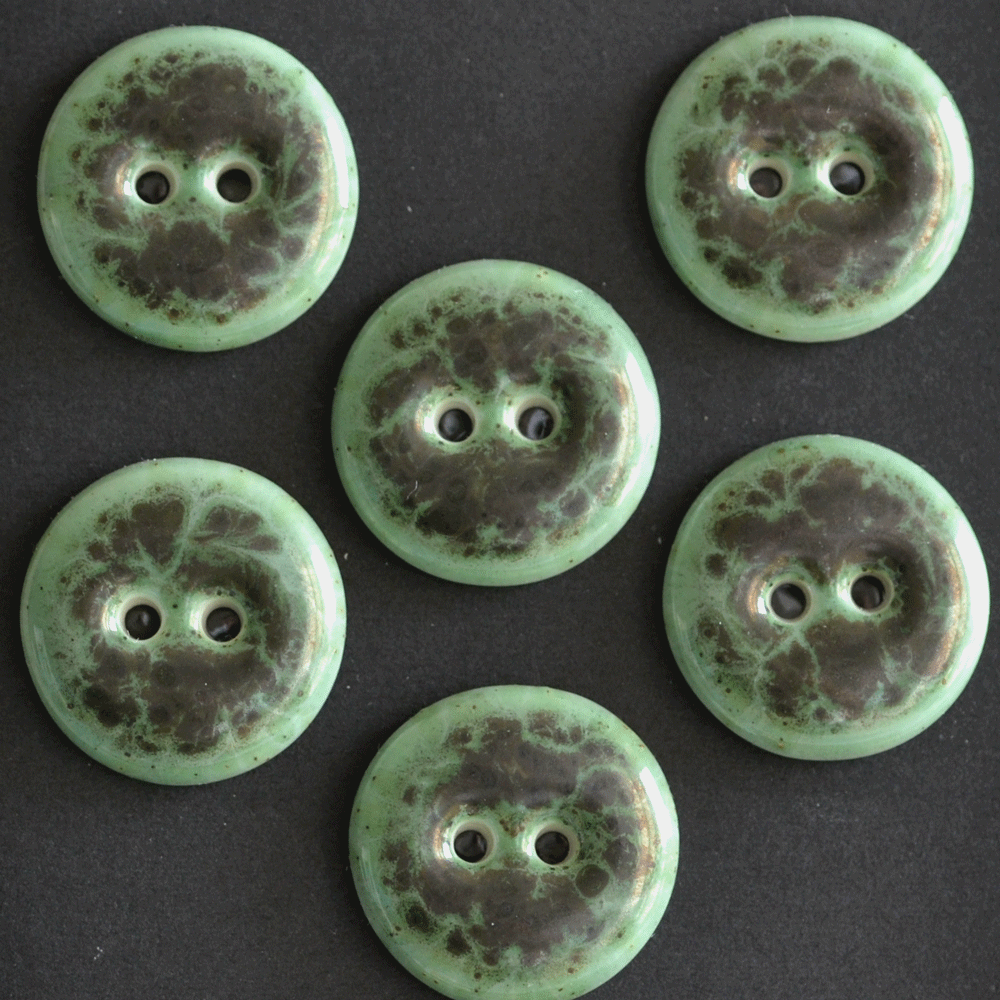 17-18 mm porcelain buttons black/green