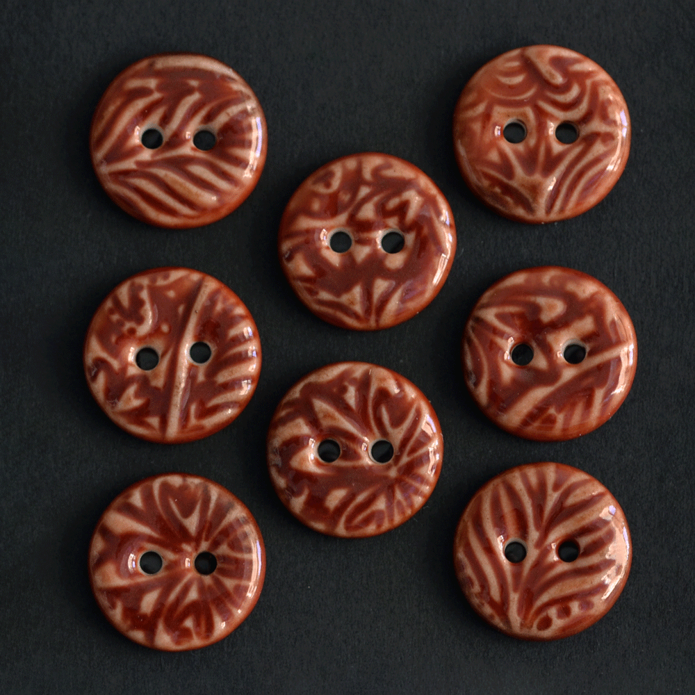 8 pcs. 15-16mm porcelain buttons cinnabar