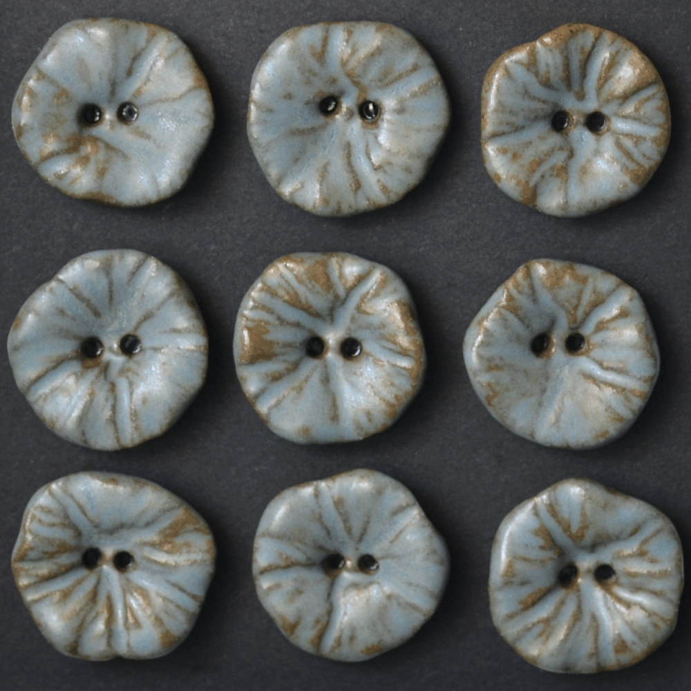 9pcs. 19/20mm ceramic buttons flowers