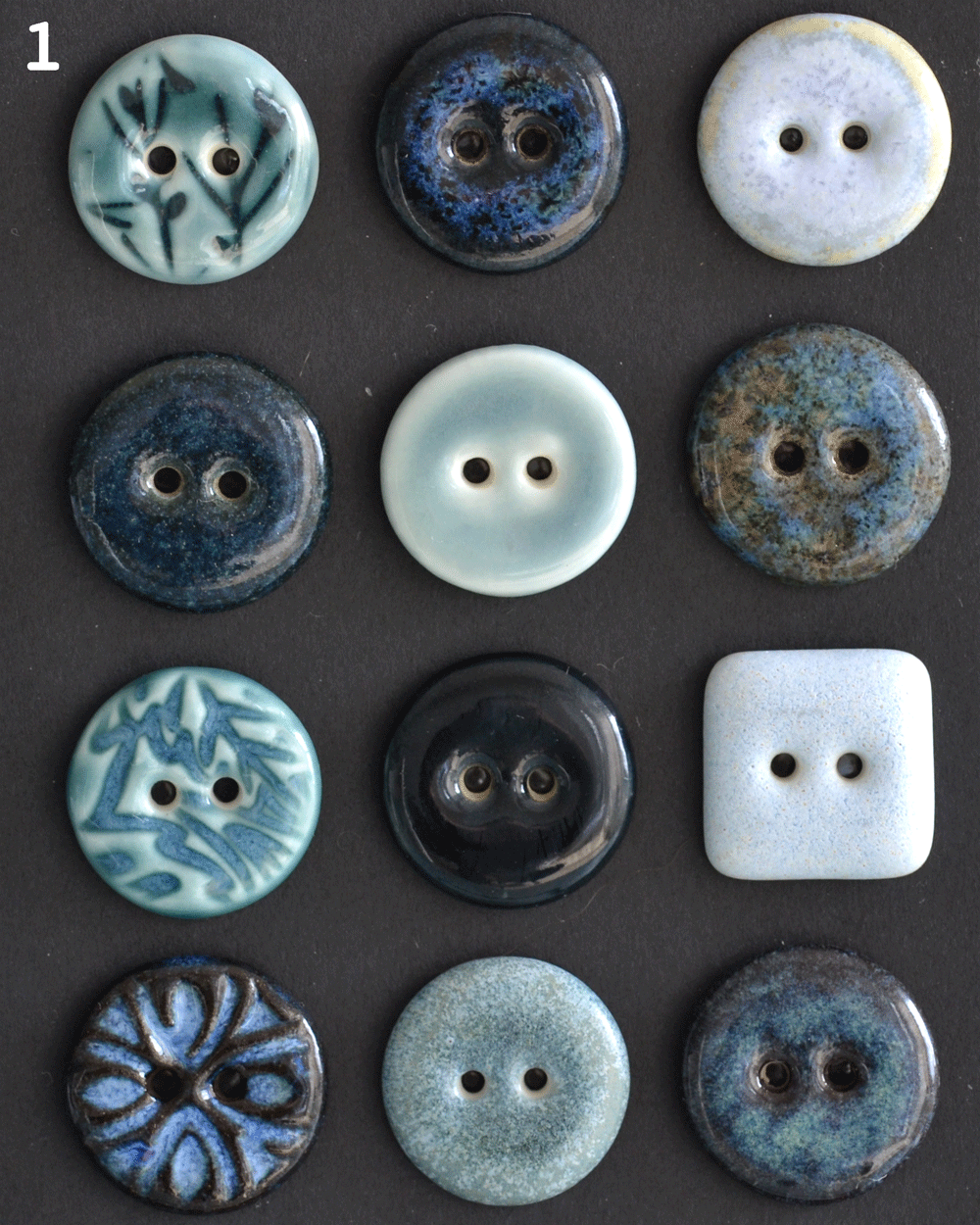 17-19mm ceramic buttons mix blue