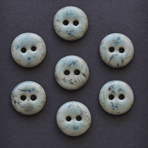 7 pcs 15-16mm ceramic buttons rime ice