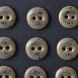 9 pcs. 15-16mm ceramic buttons oak