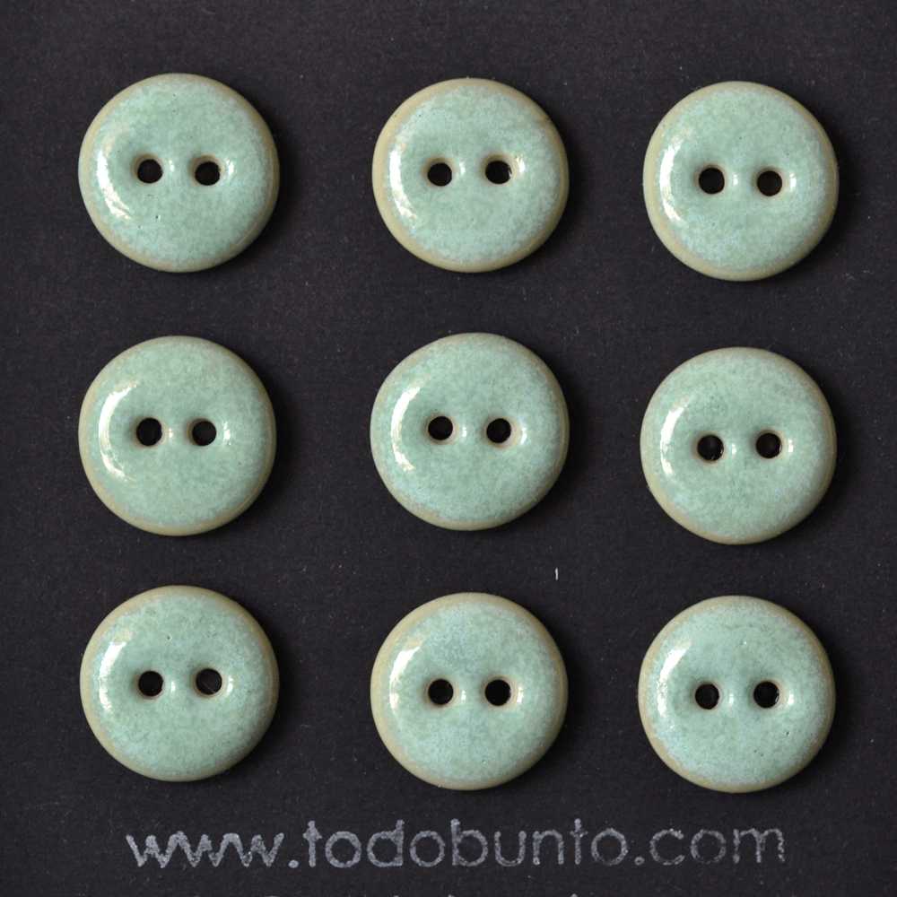 15-16 mm porcelain buttons light mint