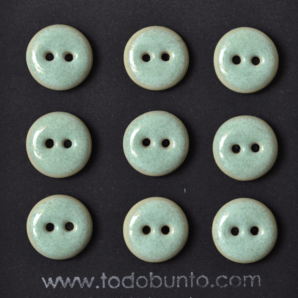 15-16 mm porcelain buttons light mint