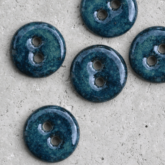 10 pcs. 15-16mm ceramic buttons northern lights