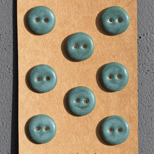 8 pcs. 15mm porcemain buttont tourmaline