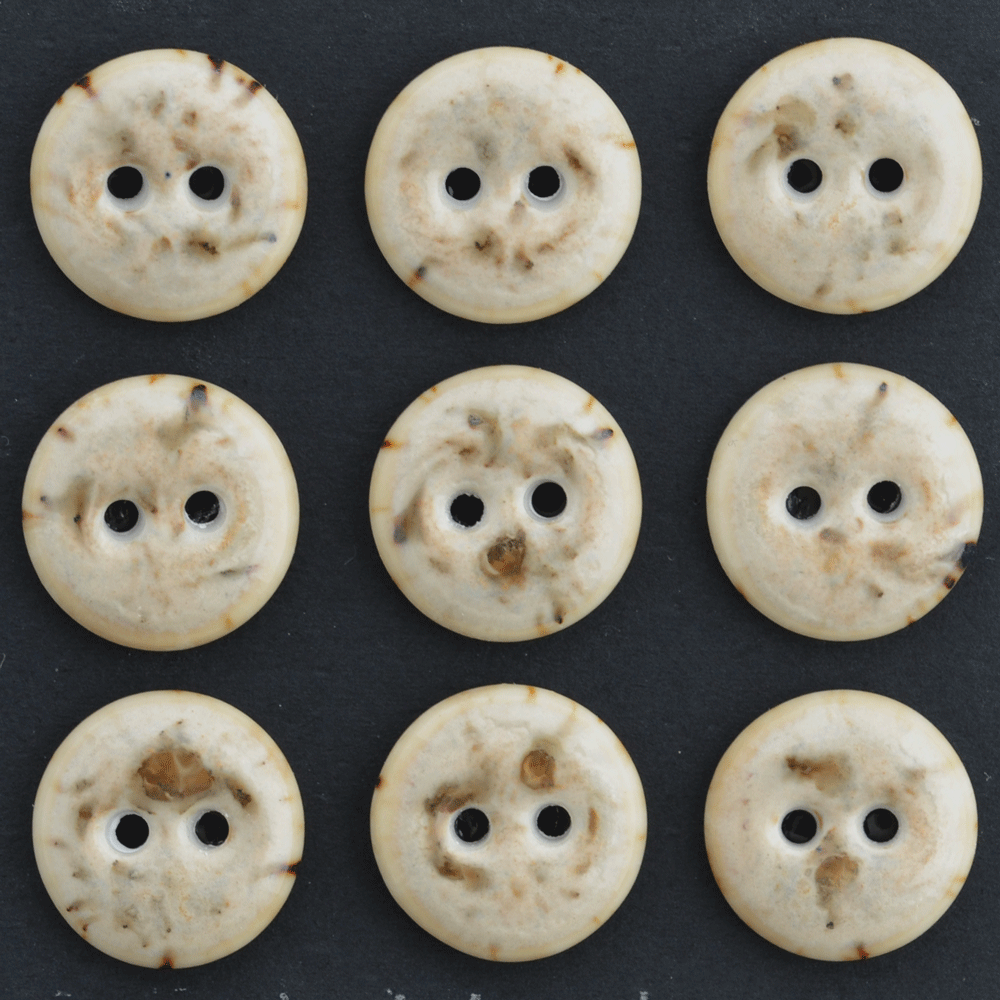 9 pcs. 15-16mm porcelain buttons capuccino