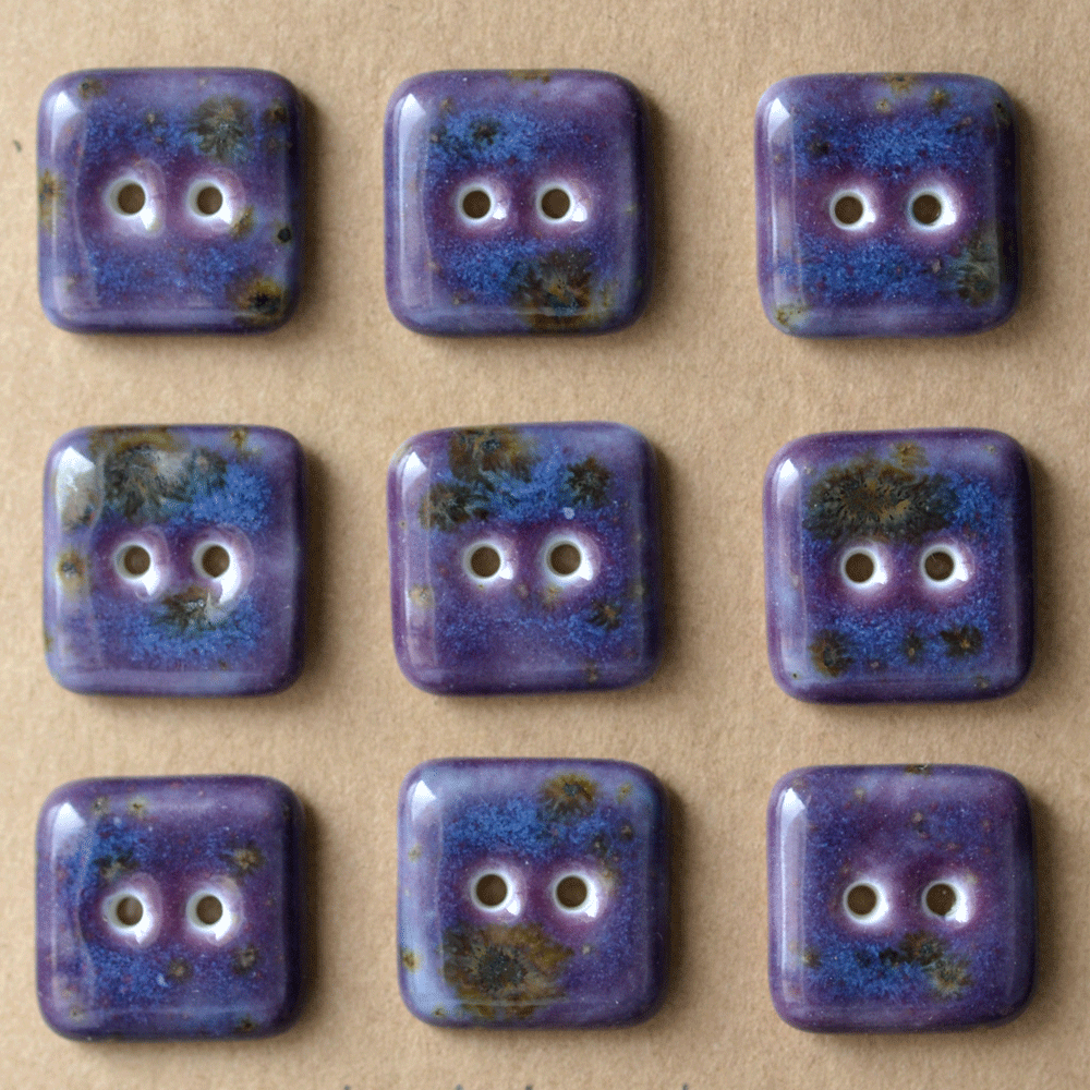 9 pcs. 16x16mm porcelain buttons lilac/blue