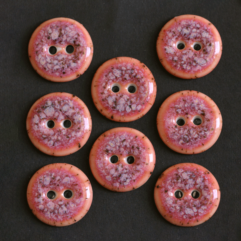 17-18 mm porcelain buttons berries
