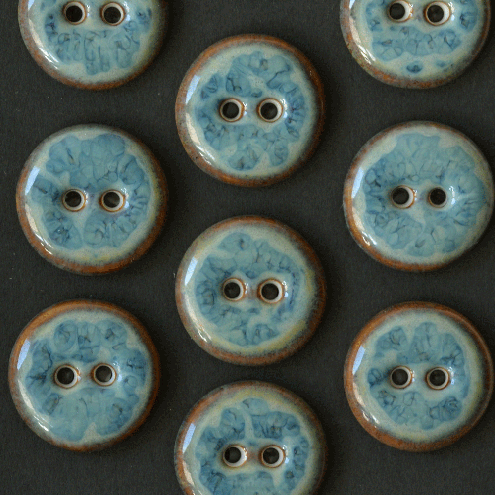 10 pcs. 17-18 mm porcelain buttons blue loft
