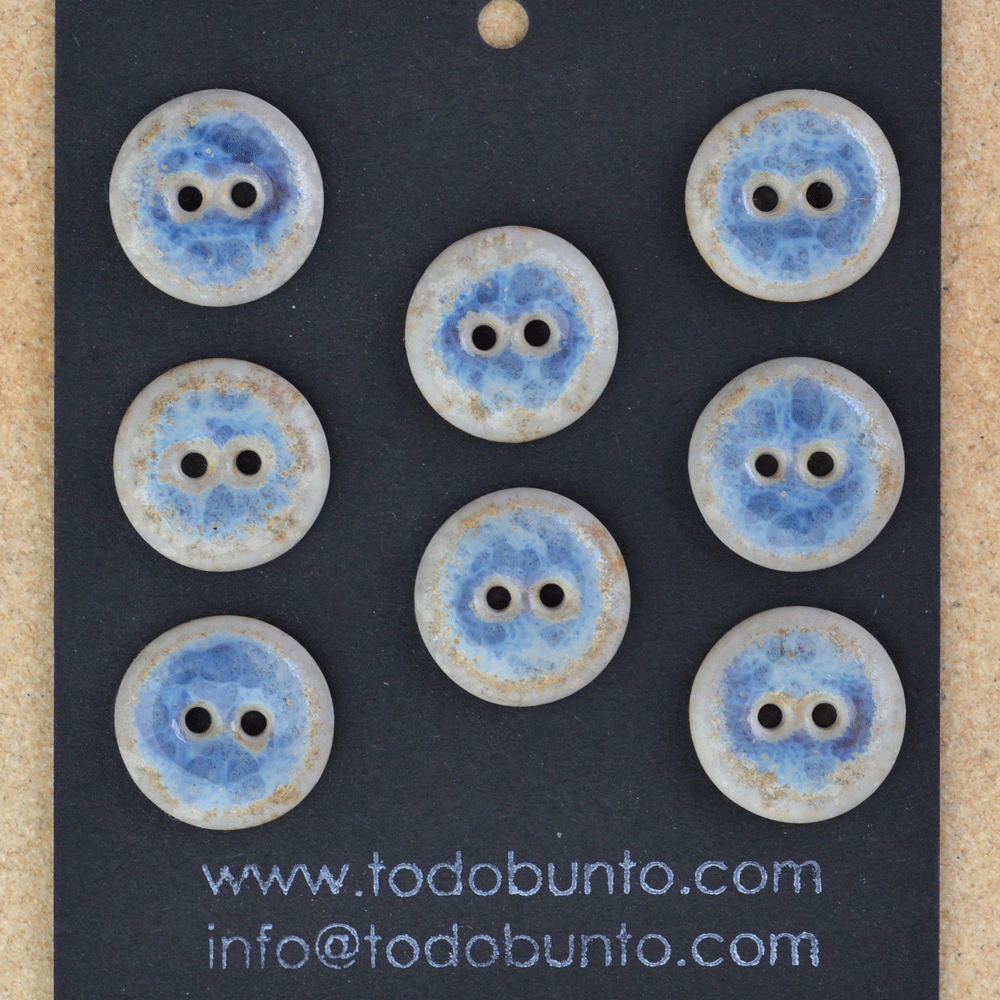 8 pcs 17-18mm ceramic buttons glacier
