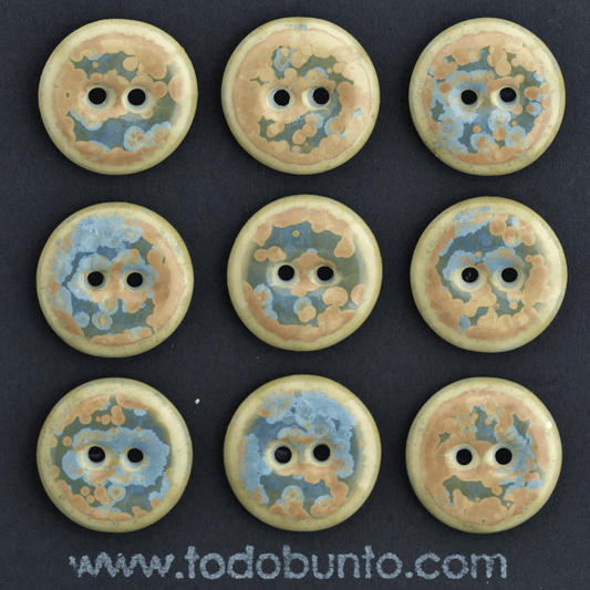 9 pcs. 18mm porcelain buttons crystals