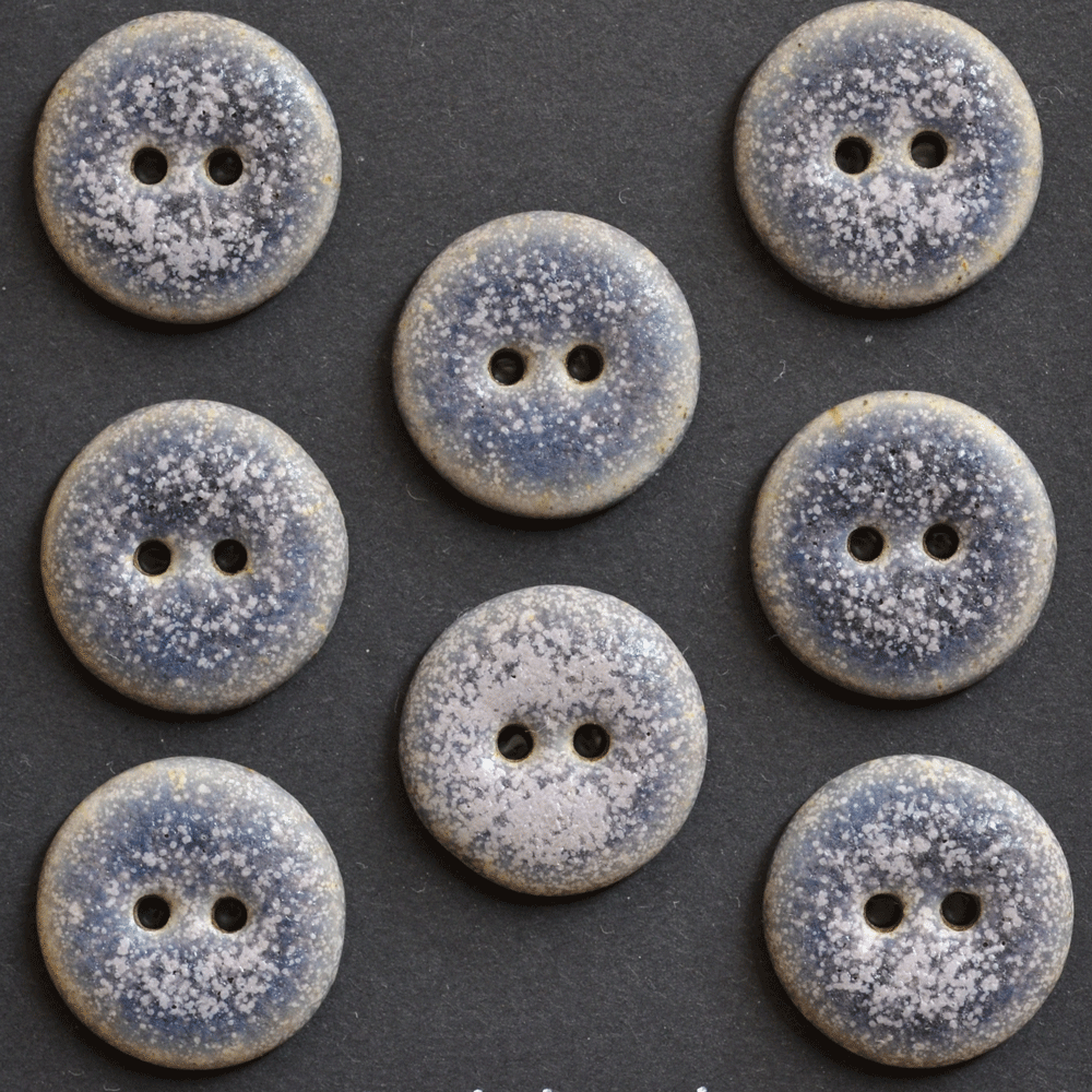 8 pcs. 17-18mm  ceramic buttons purple sugar