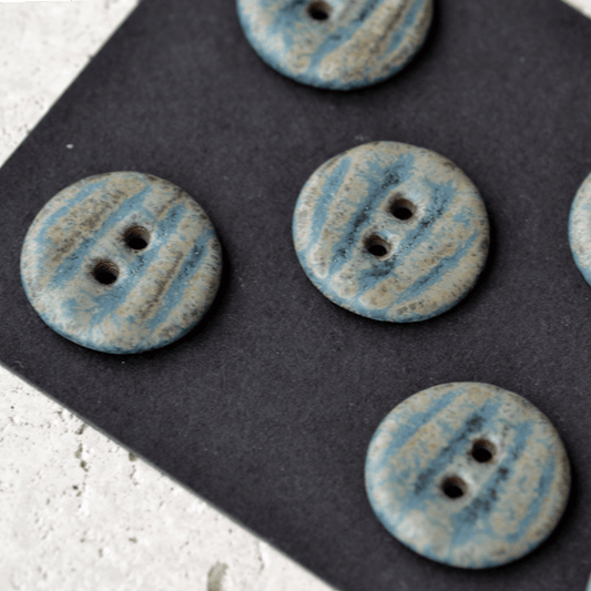 7 pcs. 18mm ceramic buttons pebbles