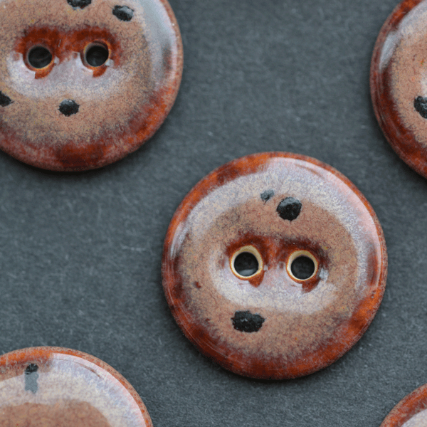 18mm ceramic buttons peppered plum