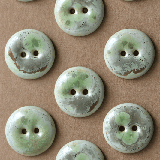 6 pcs. 17mm ceramic buttons microgreens