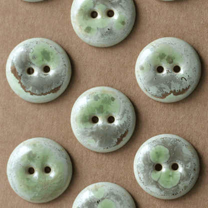 6 pcs. 17mm ceramic buttons microgreens