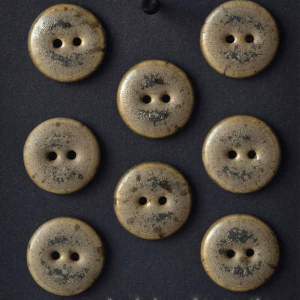 18mm ceramic buttons oak