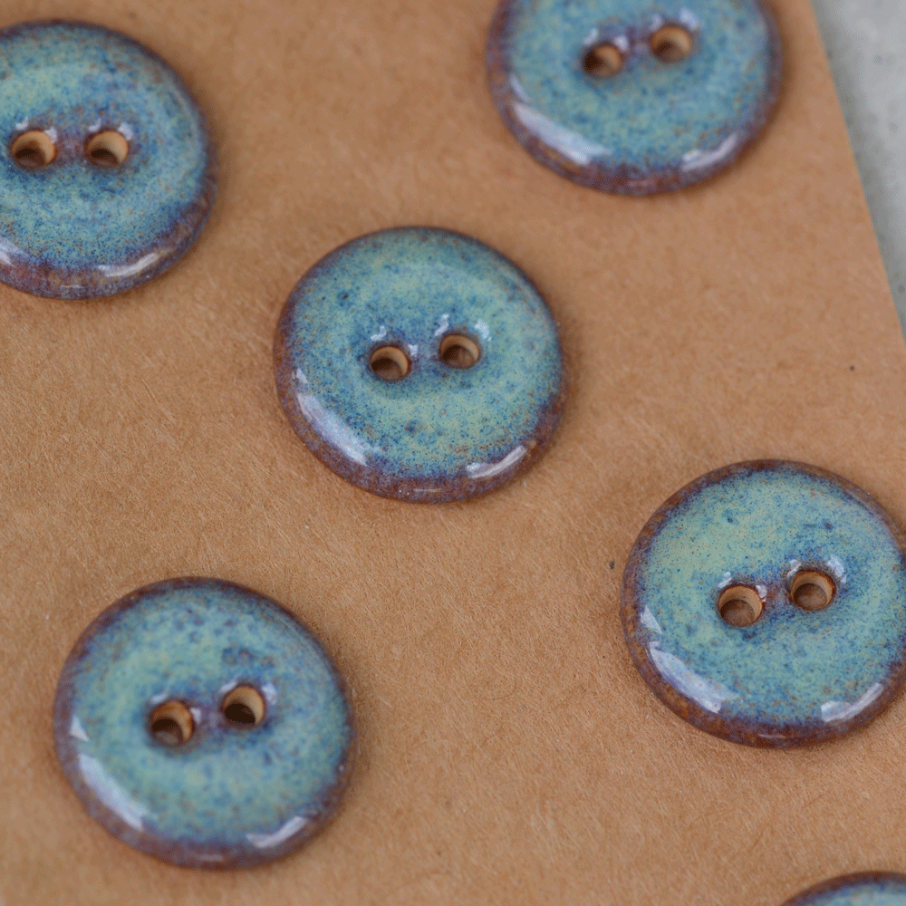 18mm ceramic buttons with bordeaux/blue gradient