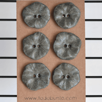 6 pcs. 25-27mm ceramic buttons white coal