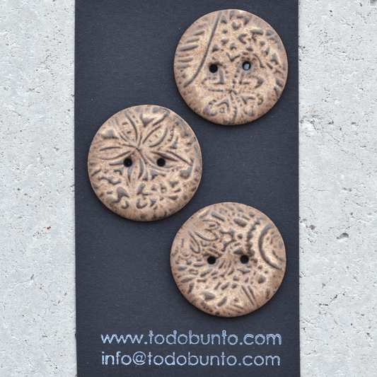 3x31mm ceramic buttons barock
