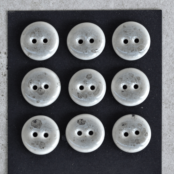 9x17/18mm Handmade Porzellanknöpfe Grau gesprenkelt