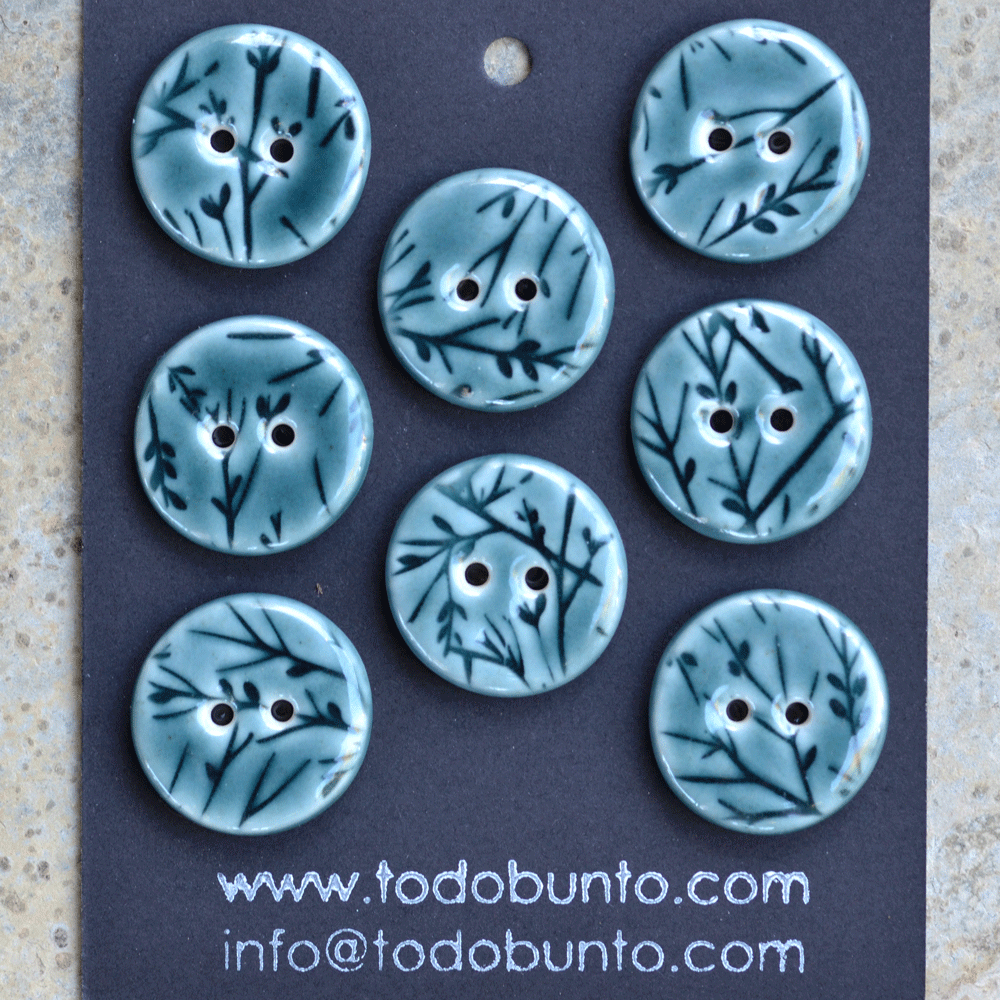 9 pcs. 20mm porcelain buttons fog
