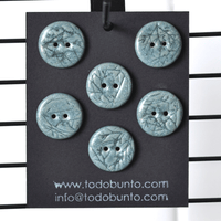 6 pcs. 20-21 mm porcelain buttons twigs