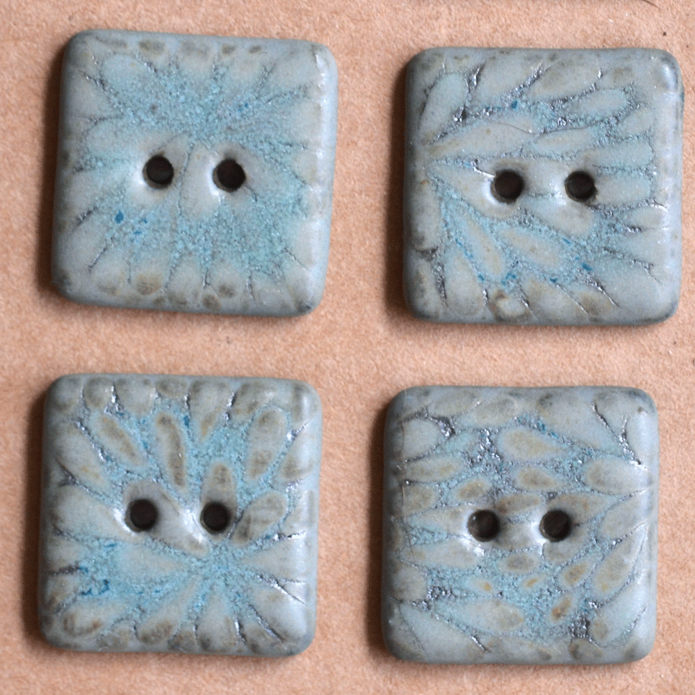 6 pcs. 20x20mm ceramic buttons rime ice