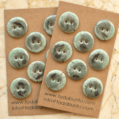 8 pcs. 21mm ceramic buttons ashes