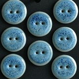 8 pcs. 22-23mm porcelain buttons ice