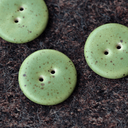 6 pcs 23mm ceramic buttons pear Abata
