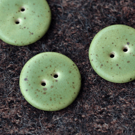 6 pcs 23mm ceramic buttons pear Abata