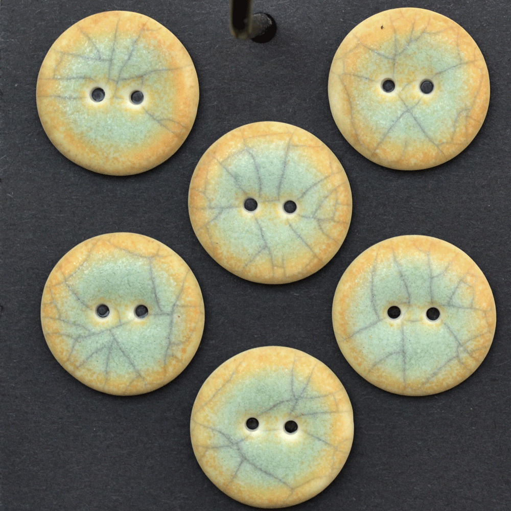 6 pcs. 22mm porcelain buttons crackle