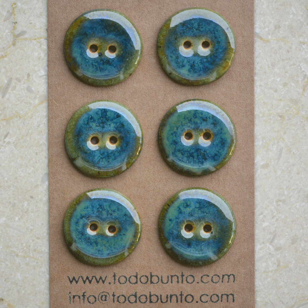 6 pcs. 23mm ceramic buttons green/blue