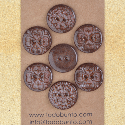 7 pcs. 23mm ceramic buttons smokey merlot