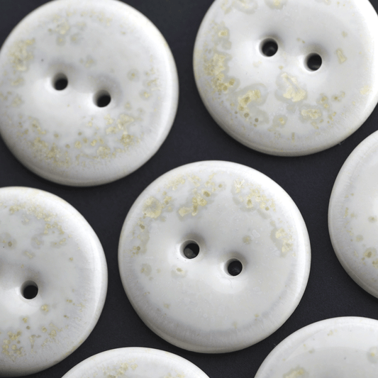 22-23mm porcelain buttons champagne