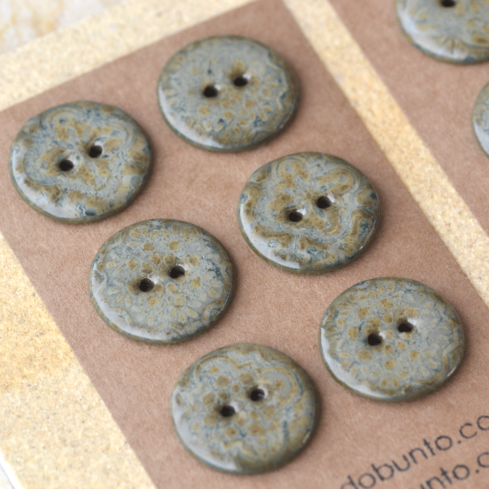 6 pcs. 23mm ceramic buttons orient
