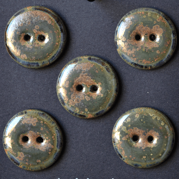 5 pcs. 23mm ceramic buttons swamp