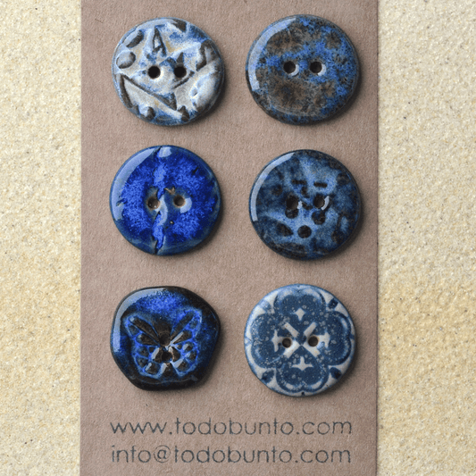6 pcs. 22-23mm ceramic buttons mix blue
